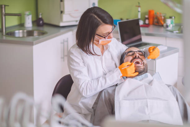 Best Emergency Tooth Extraction  in Lincoln Center, KS